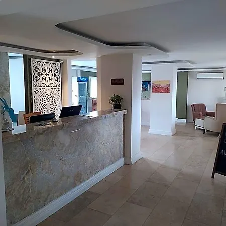 Olivias Group Szálloda 3*